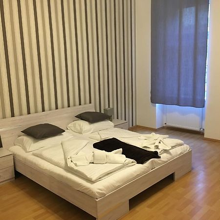 Holiday Vienna Apartments Luaran gambar